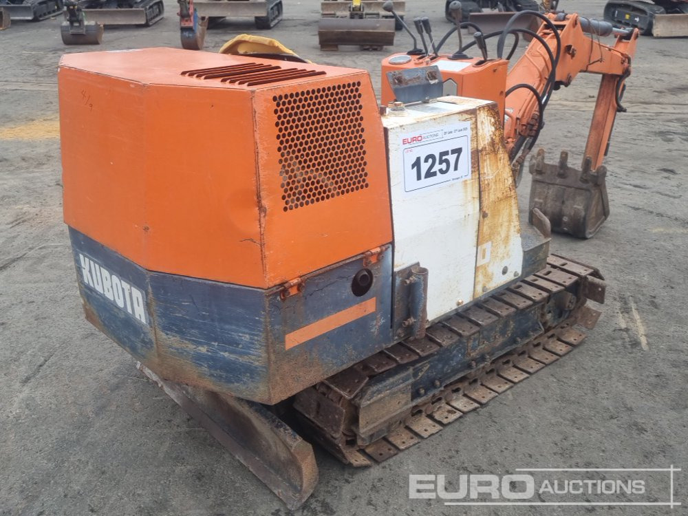 Kubota KH-030 - מיני מחפר: תמונה 4 Kubota KH-030 - מיני מחפר: תמונה 4
