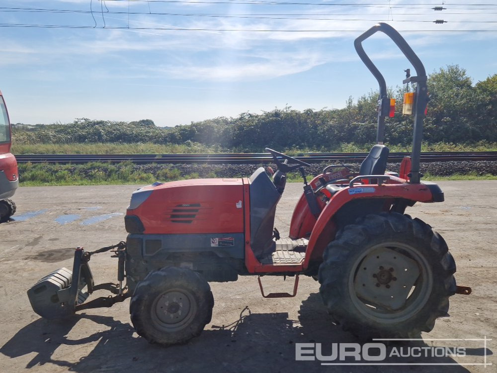 Kubota STV32-R - טרקטור קומפקטי: תמונה 2 Kubota STV32-R - טרקטור קומפקטי: תמונה 2