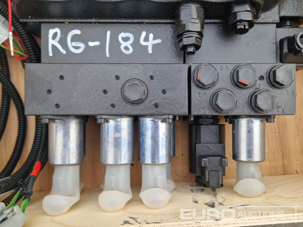 Manitou Hydraulic Distribution Block - חלקי חילוף: תמונה 5 Manitou Hydraulic Distribution Block - חלקי חילוף: תמונה 5