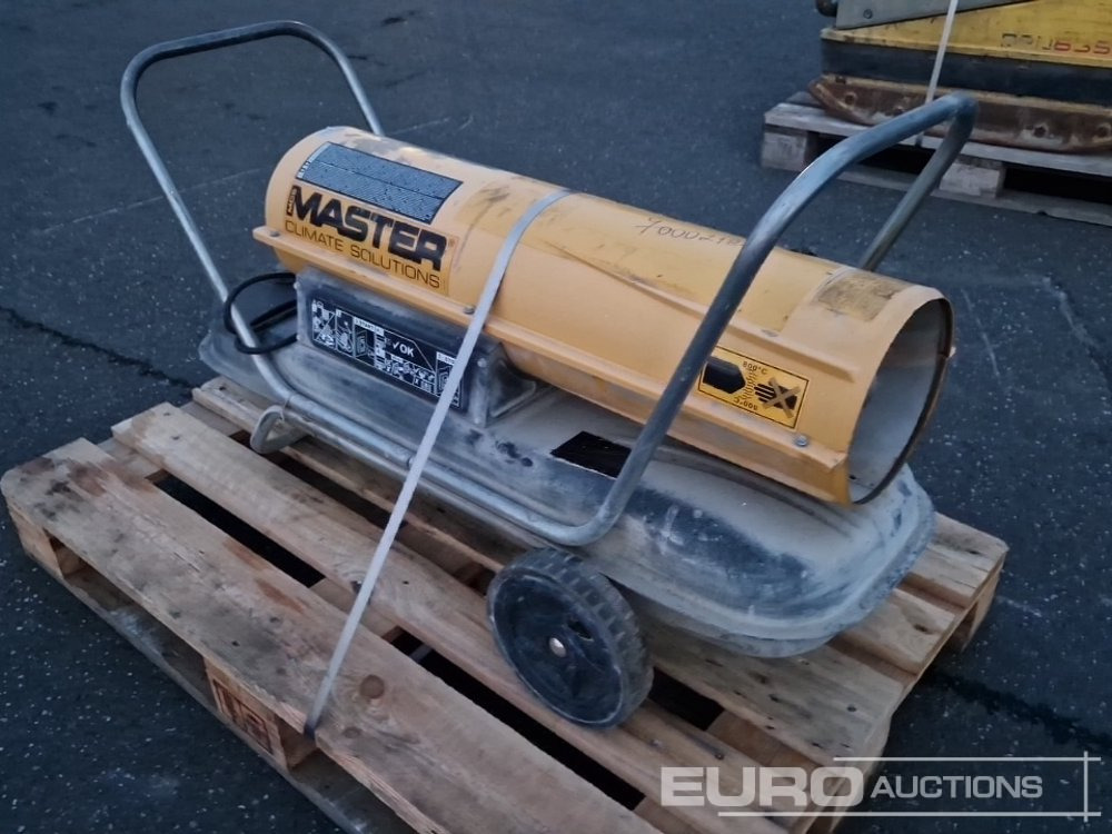 Master B100 - מחמם בנייה: תמונה 4 Master B100 - מחמם בנייה: תמונה 4
