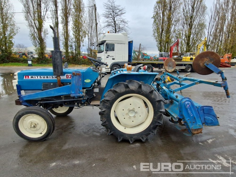 Mitsubishi D2350 - טרקטור קומפקטי: תמונה 2 Mitsubishi D2350 - טרקטור קומפקטי: תמונה 2