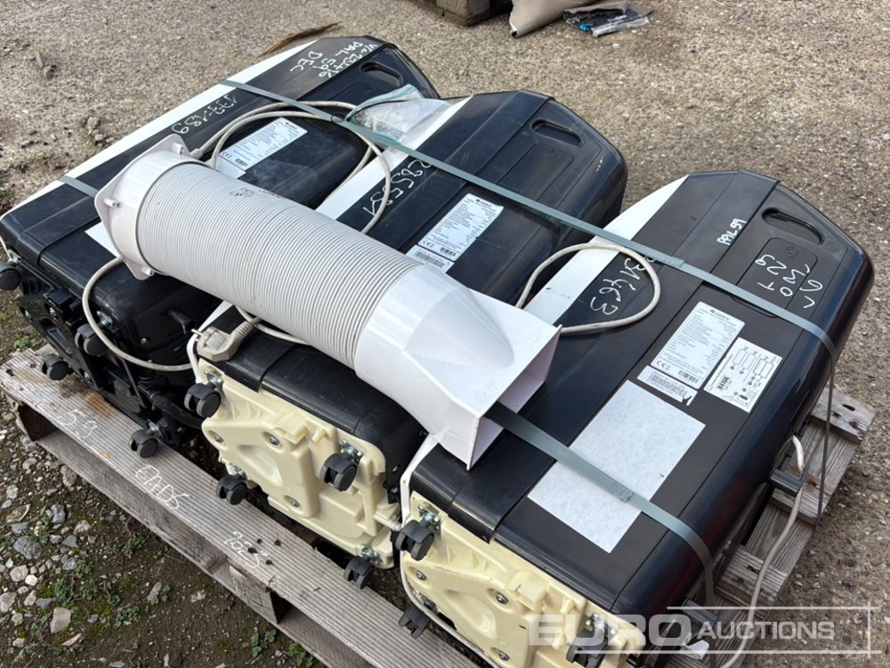 Pallet of Air Conditioning Units (3 of) - ציוד בנייה: תמונה 3 Pallet of Air Conditioning Units (3 of) - ציוד בנייה: תמונה 3