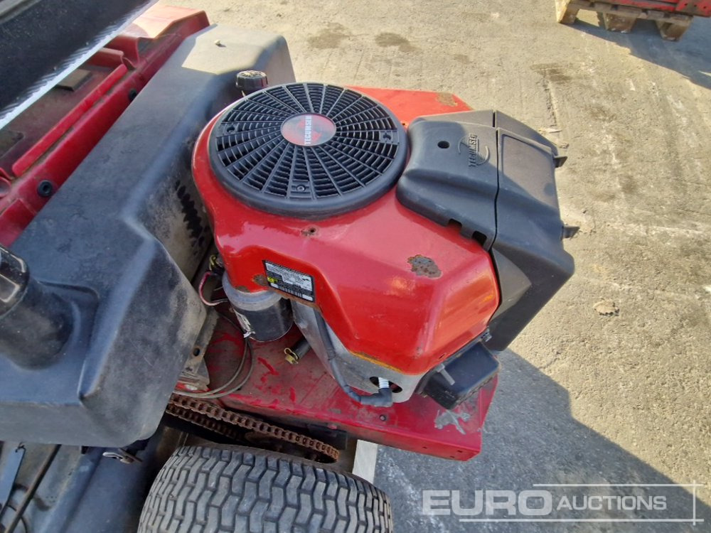 מכסחת גינה Toro HMRB1600 Ride On Lawnmover: תמונה 10
