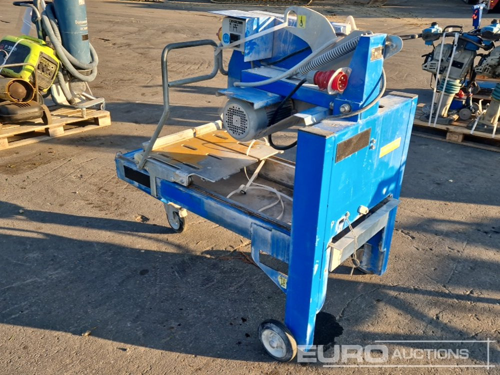 Tyrolit TME700 Masonry Saw - ציוד בנייה: תמונה 3 Tyrolit TME700 Masonry Saw - ציוד בנייה: תמונה 3