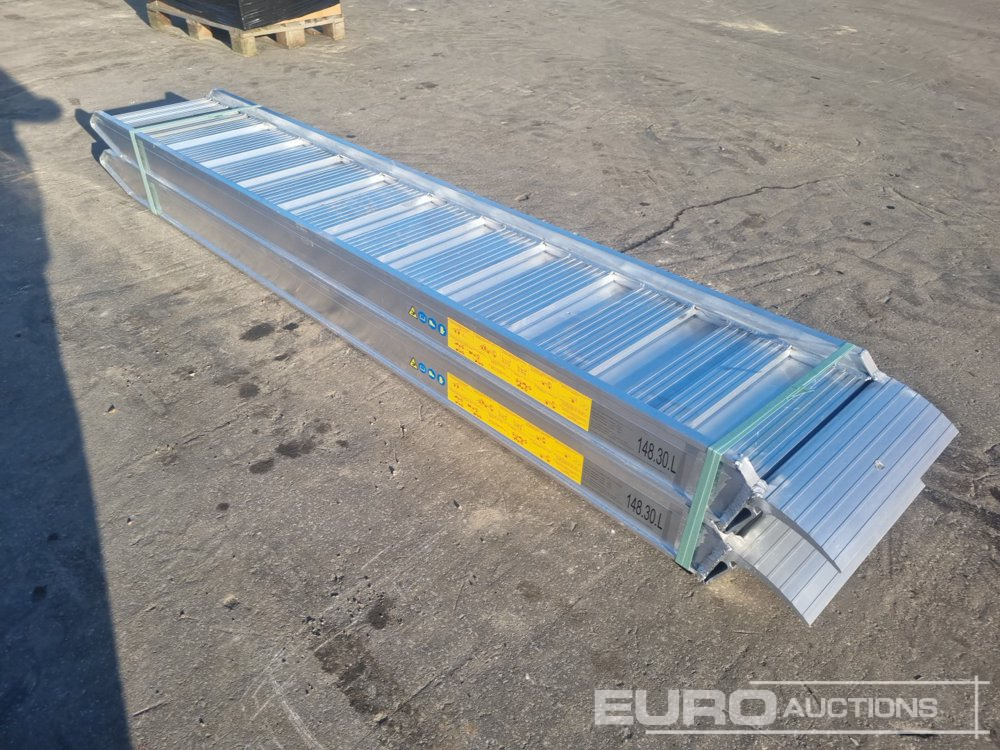 Unused 148.30L Aluminium Loading Rampes (2 of) 9000kg Capacity, 3000mm Length - רמפת העמסה: תמונה 2 Unused 148.30L Aluminium Loading Rampes (2 of) 9000kg Capacity, 3000mm Length - רמפת העמסה: תמונה 2