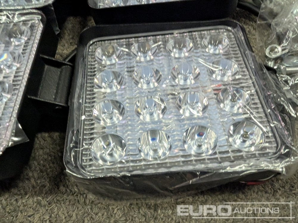 ציוד בנייה Unused LED Work Lights, 48w, 12V/24V, Adjustable Bracket, IP67 Waterproof, 6000k White (10 of): תמונה 8