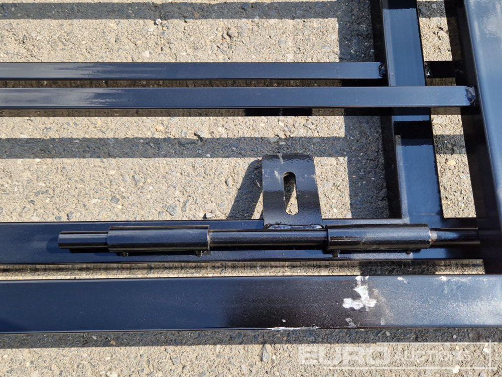 ציוד בנייה Unused Steel Gates: תמונה 6