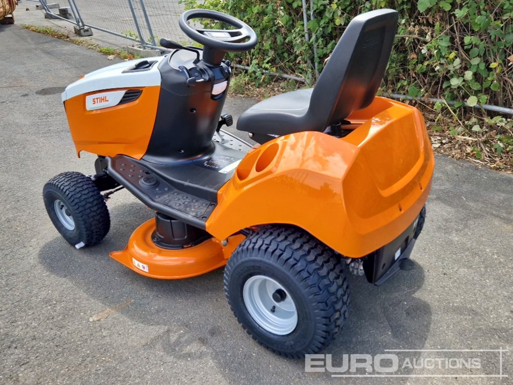 Unused Stihl RT4097 - מכסחת גינה: תמונה 3 Unused Stihl RT4097 - מכסחת גינה: תמונה 3