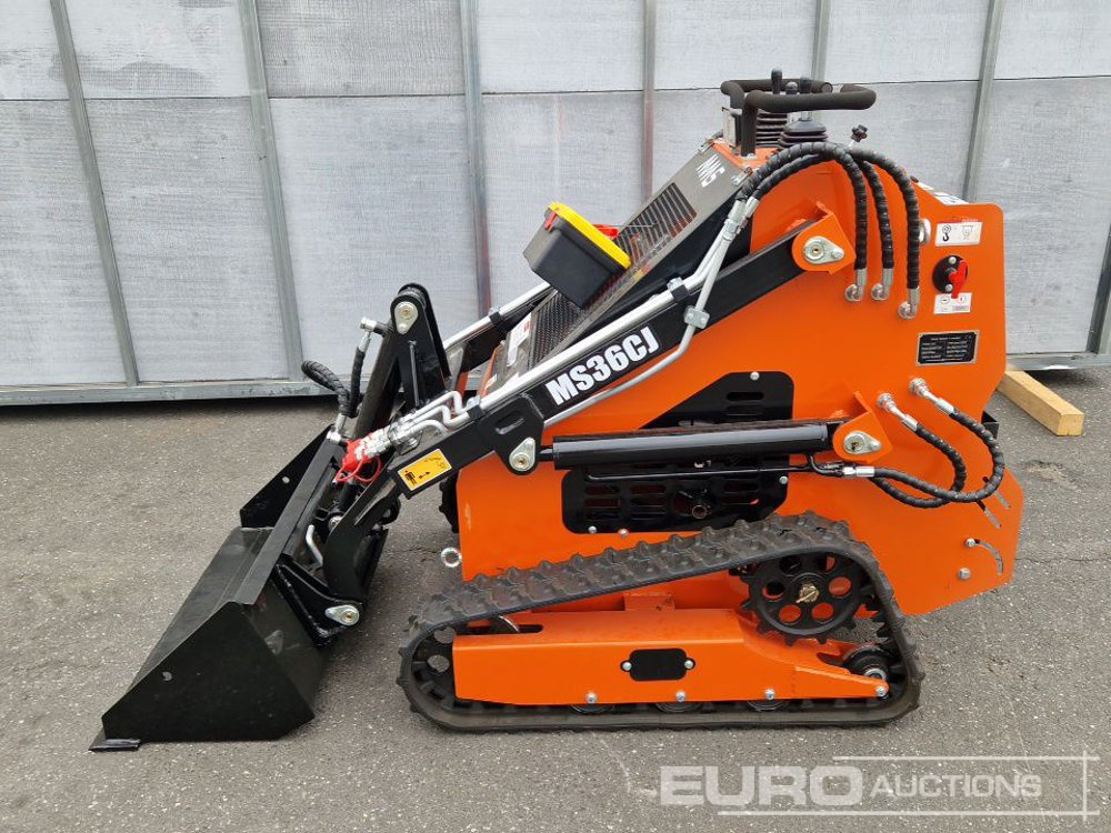 Unused Tracked Skidsteer Loader, Piped, Bucket - מעמיס רצועות קומפקטי: תמונה 2 Unused Tracked Skidsteer Loader, Piped, Bucket - מעמיס רצועות קומפקטי: תמונה 2