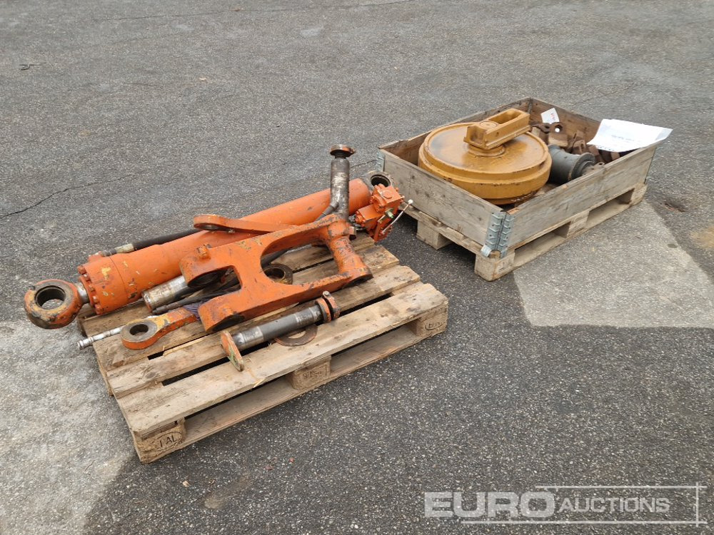 Various Parts to suit Liebherr - צרופה עבור מחפר: תמונה 3 Various Parts to suit Liebherr - צרופה עבור מחפר: תמונה 3