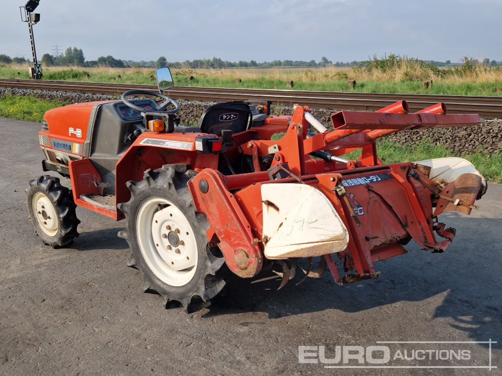 Yanmar F6 - טרקטור קומפקטי: תמונה 3 Yanmar F6 - טרקטור קומפקטי: תמונה 3