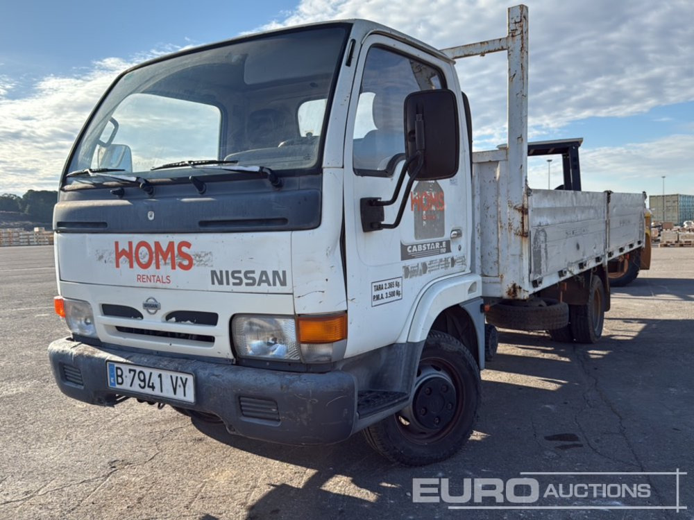 1999 Nissan Cabstar - משאית צד נופל/ שטוחה: תמונה 1 1999 Nissan Cabstar - משאית צד נופל/ שטוחה: תמונה 1
