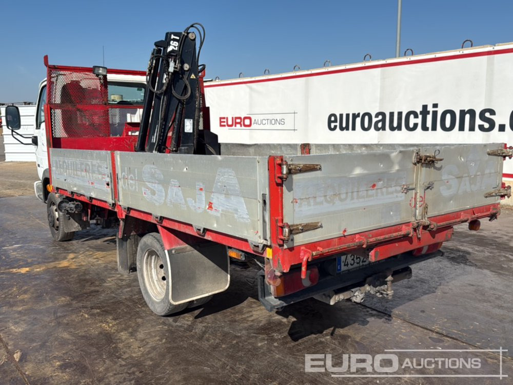 2004 Nissan Cabstar - משאית צד נופל/ שטוחה: תמונה 3 2004 Nissan Cabstar - משאית צד נופל/ שטוחה: תמונה 3