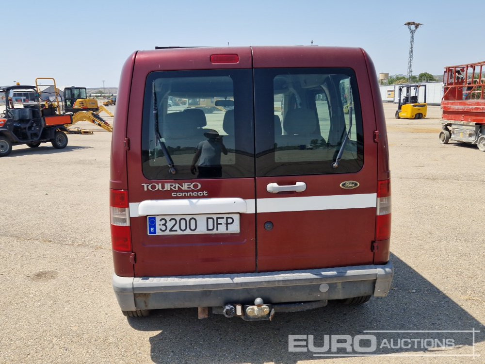 2005 Ford Transit Connect - כלי רכב מסחרי לנוסעים: תמונה 4 2005 Ford Transit Connect - כלי רכב מסחרי לנוסעים: תמונה 4