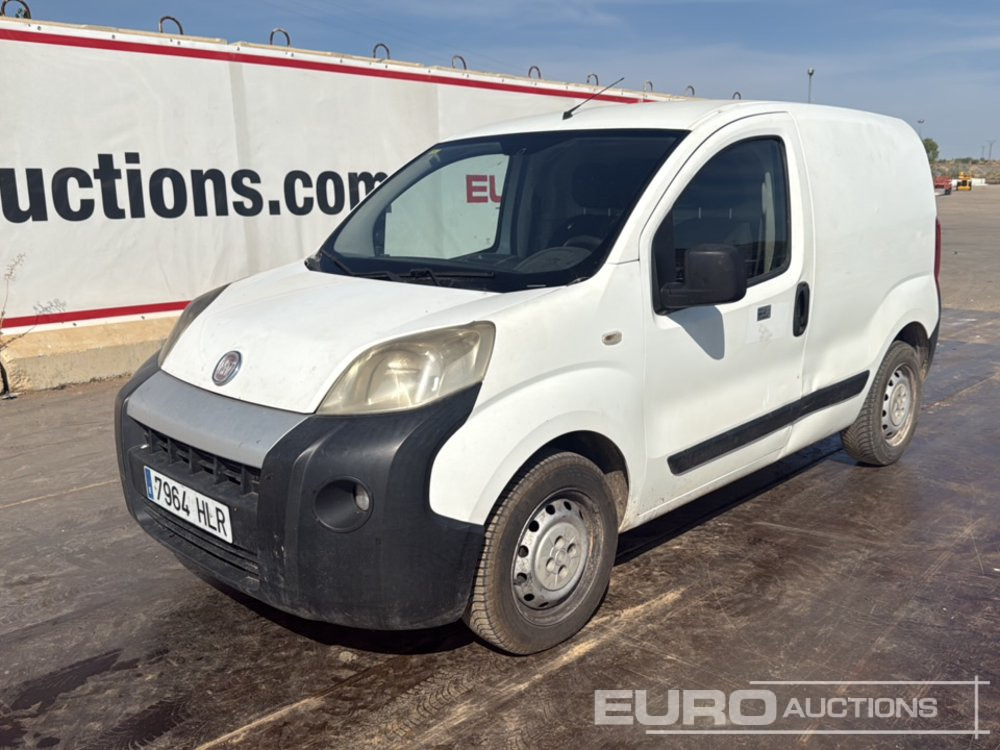 2012 Fiat Fiorino - כלי רכב מסחרי קטן: תמונה 1 2012 Fiat Fiorino - כלי רכב מסחרי קטן: תמונה 1