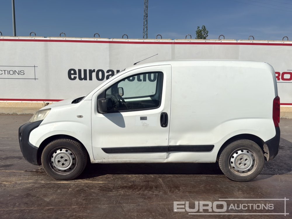 2012 Fiat Fiorino - כלי רכב מסחרי קטן: תמונה 2 2012 Fiat Fiorino - כלי רכב מסחרי קטן: תמונה 2