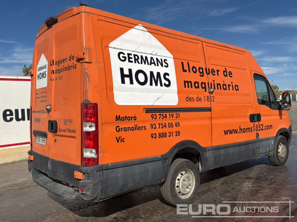2012 Iveco Daily 35 S14 - כלי רכב מסחרי עם לוח: תמונה 5 2012 Iveco Daily 35 S14 - כלי רכב מסחרי עם לוח: תמונה 5