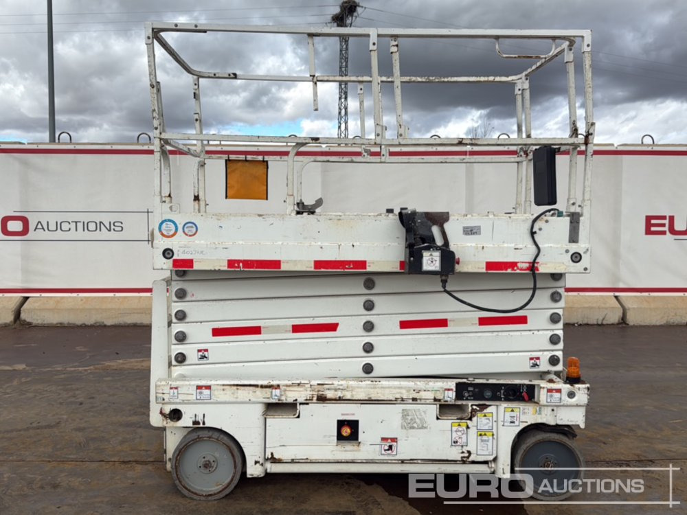 2014 Haulotte Compact 14 - פלטפורמה אווירית: תמונה 2 2014 Haulotte Compact 14 - פלטפורמה אווירית: תמונה 2