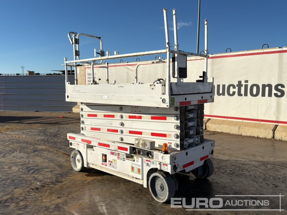 2015 Haulotte Compact 14 - פלטפורמה אווירית: תמונה 3 2015 Haulotte Compact 14 - פלטפורמה אווירית: תמונה 3