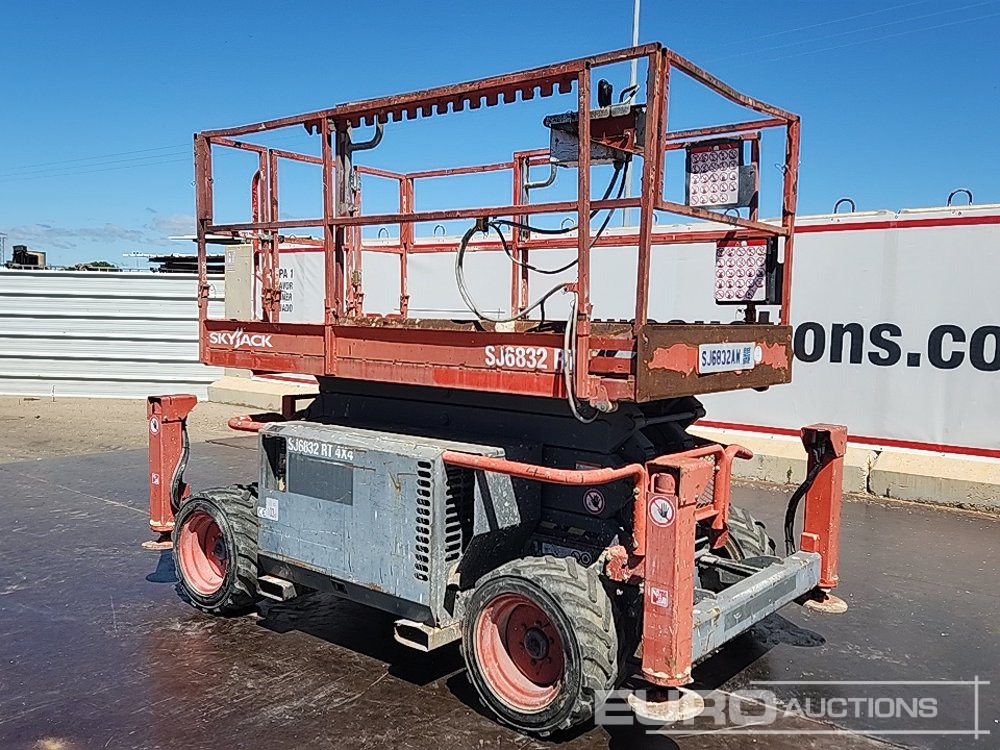 2015 SkyJack SJ6832RT - פלטפורמה אווירית: תמונה 3 2015 SkyJack SJ6832RT - פלטפורמה אווירית: תמונה 3