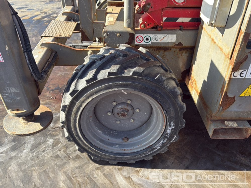 פלטפורמה אווירית 2016 SkyJack SJ6832RT: תמונה 11