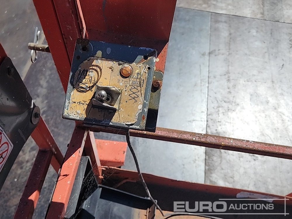 פלטפורמה אווירית 2016 SkyJack SJ6832RT: תמונה 22