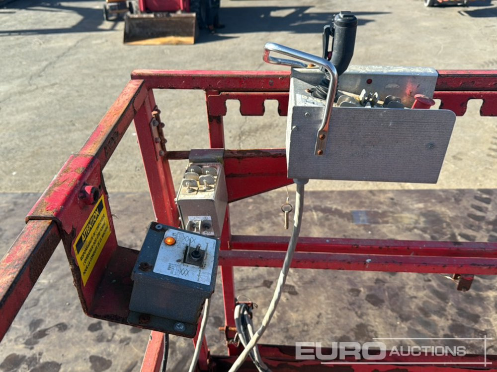 פלטפורמה אווירית 2016 SkyJack SJ6832RT: תמונה 22