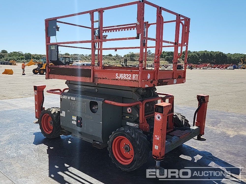 פלטפורמה אווירית 2016 SkyJack SJ6832RT: תמונה 7