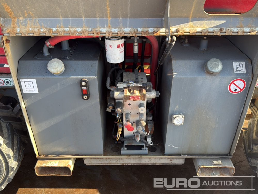 פלטפורמה אווירית 2016 SkyJack SJ6832RT: תמונה 16