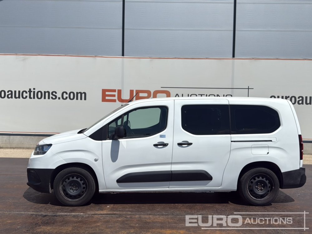 2020 Toyota Proace City - כלי רכב מסחרי: תמונה 2 2020 Toyota Proace City - כלי רכב מסחרי: תמונה 2