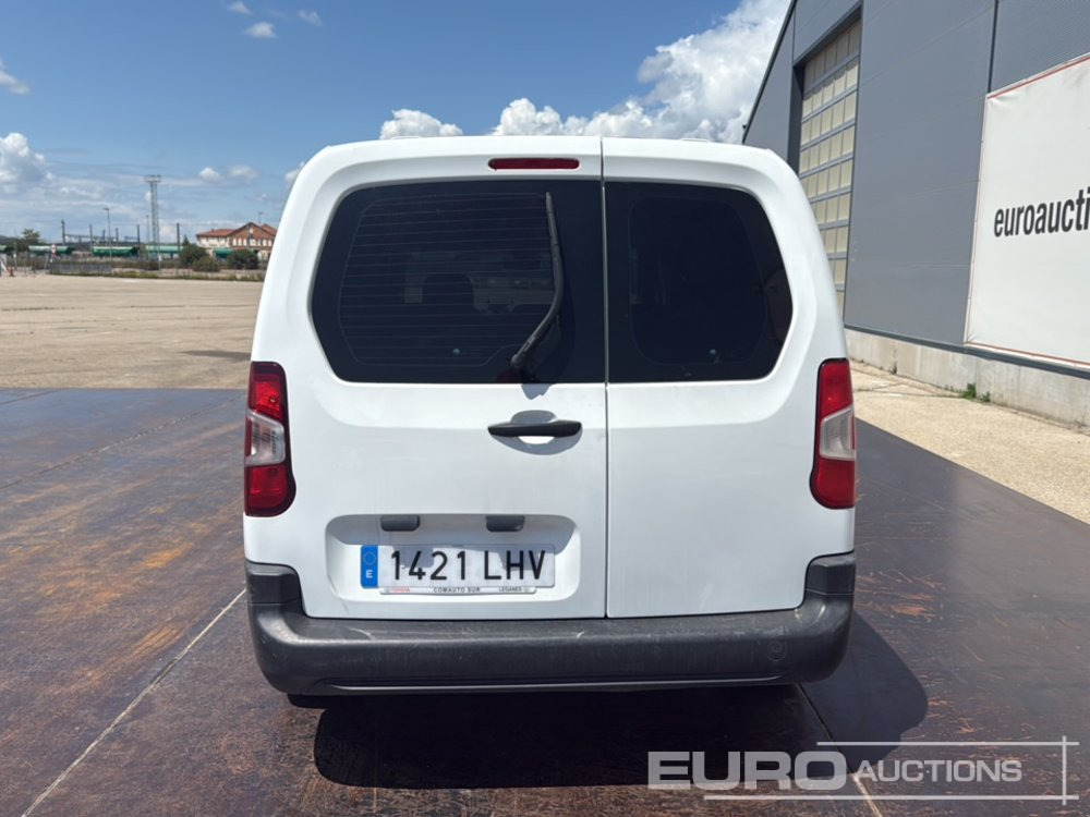 2020 Toyota Proace City - כלי רכב מסחרי: תמונה 4 2020 Toyota Proace City - כלי רכב מסחרי: תמונה 4