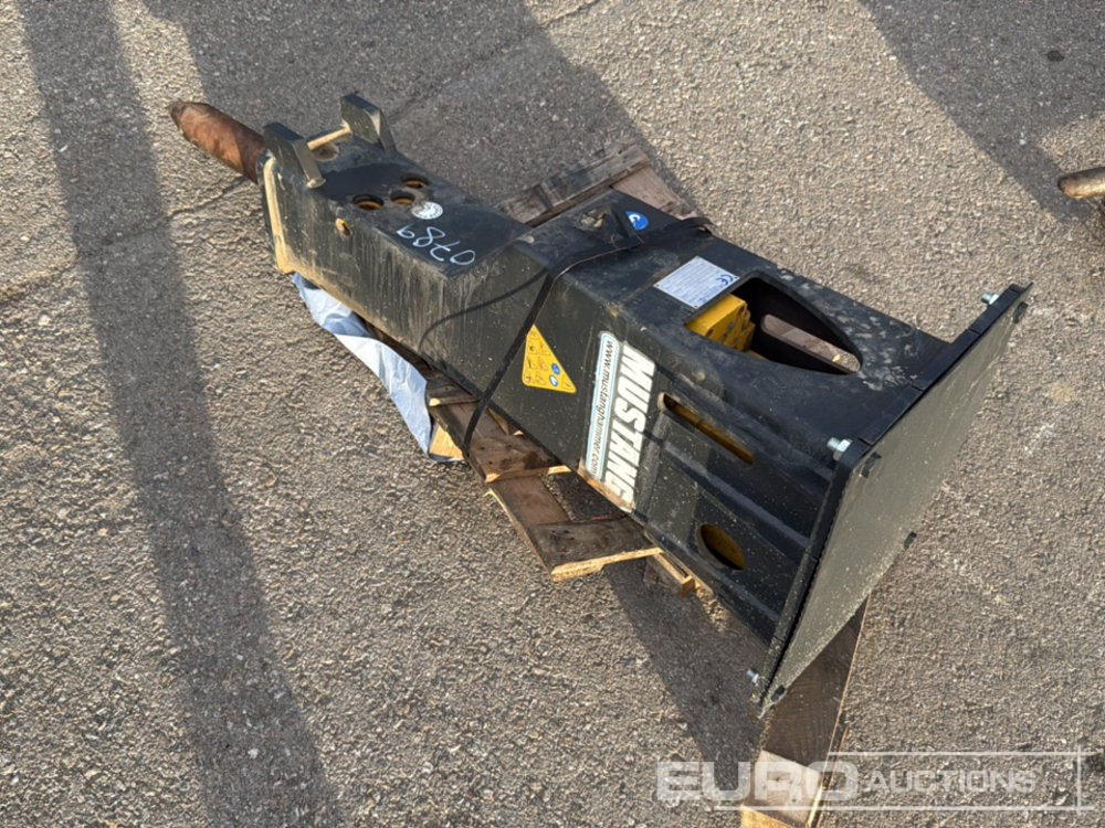 2021 Mustang HM500 - פטיש הידרולי: תמונה 4 2021 Mustang HM500 - פטיש הידרולי: תמונה 4