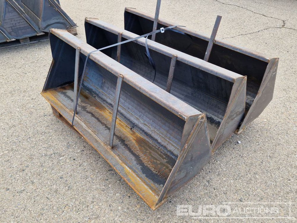 48" Cleaning Buckets (3 of) - דלי: תמונה 1 48" Cleaning Buckets (3 of) - דלי: תמונה 1