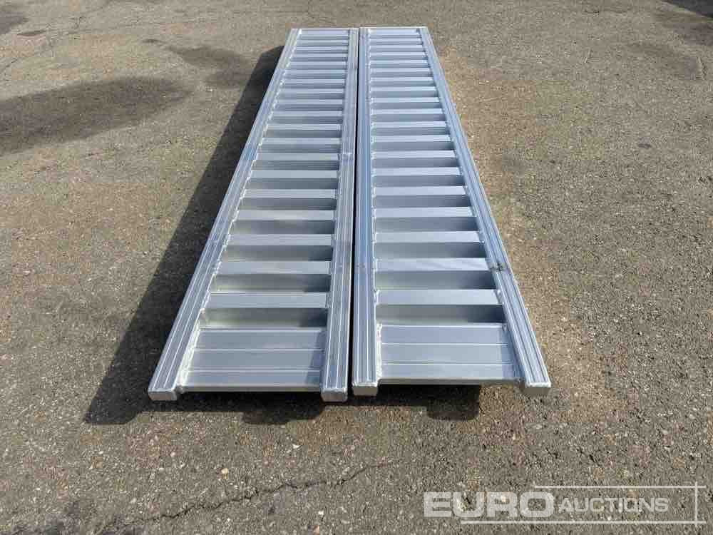 ציוד בנייה Aluminium Ramp (2 of) (250cm Length, 6Ton Capacity): תמונה 6