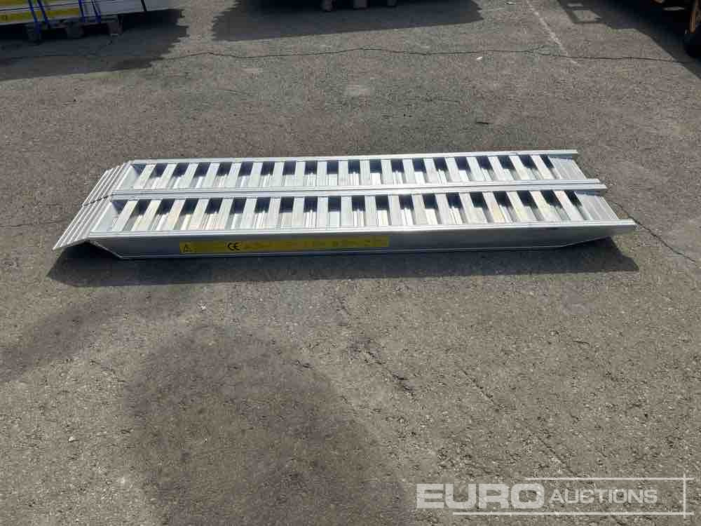 ציוד בנייה Aluminium Ramp (2 of) (250cm Length, 6Ton Capacity): תמונה 8