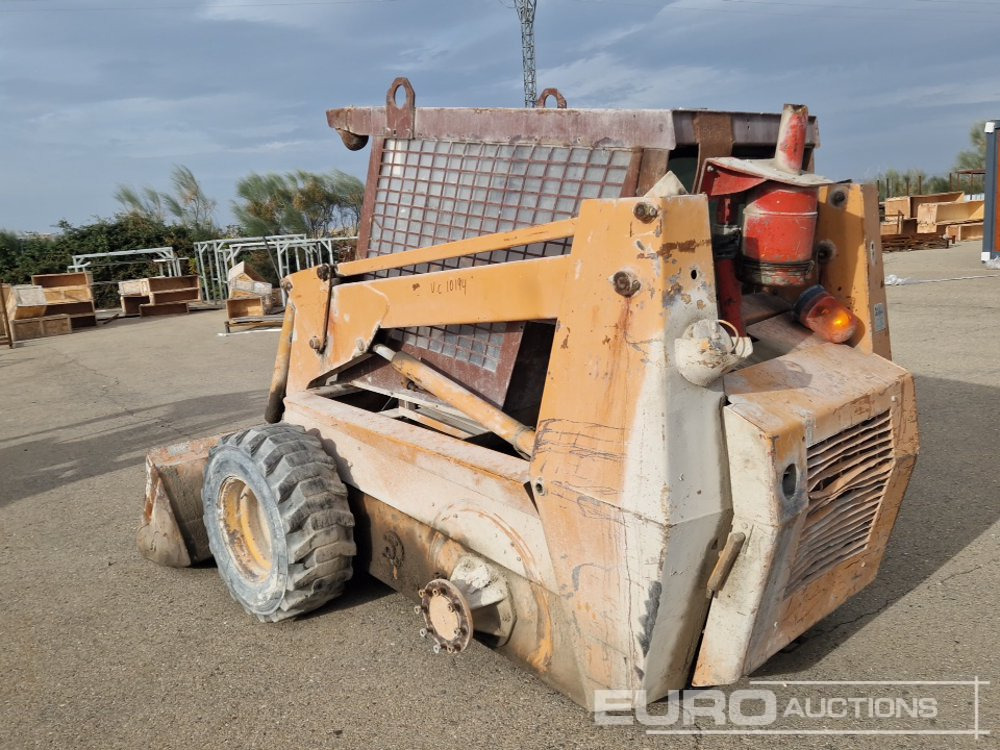 Case 1845C - מעמיס היגוי החלקה: תמונה 3 Case 1845C - מעמיס היגוי החלקה: תמונה 3