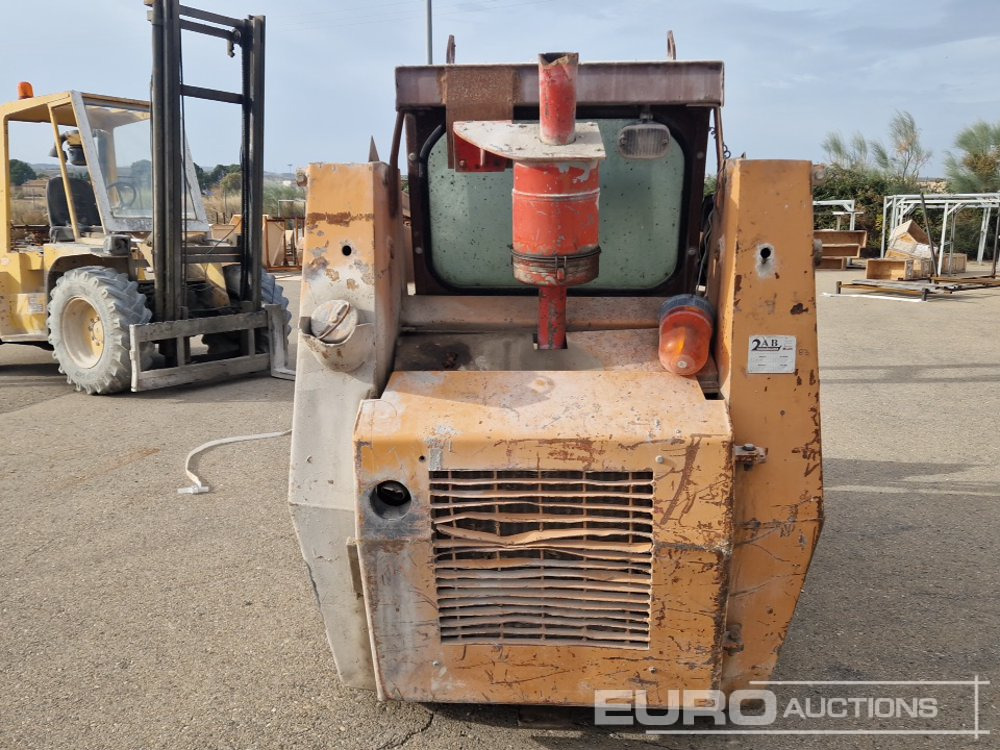 Case 1845C - מעמיס היגוי החלקה: תמונה 4 Case 1845C - מעמיס היגוי החלקה: תמונה 4