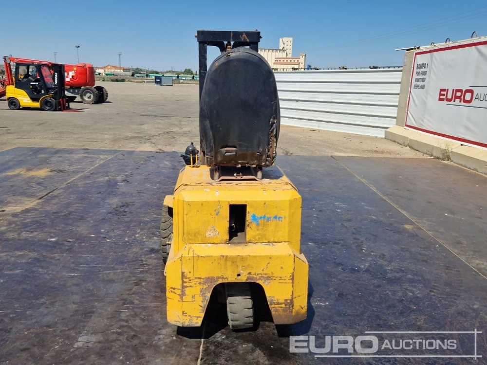 Diesel Forklift, 2 Stage Mast, Forks - מלגזה: תמונה 4 Diesel Forklift, 2 Stage Mast, Forks - מלגזה: תמונה 4