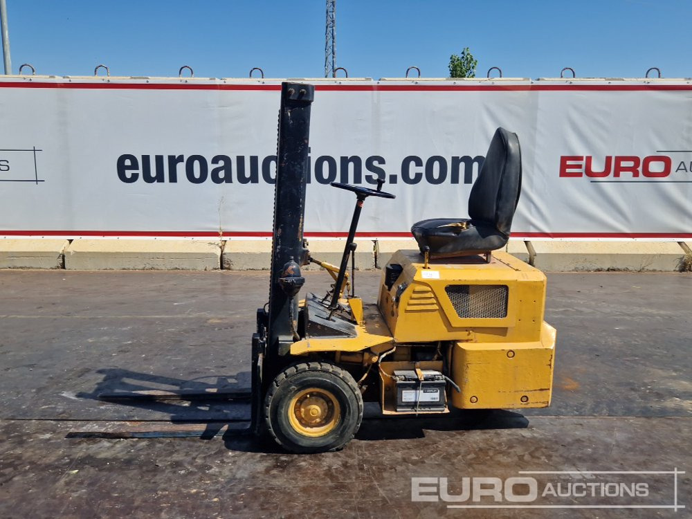 Diesel Forklift, 2 Stage Mast, Forks - מלגזה: תמונה 2 Diesel Forklift, 2 Stage Mast, Forks - מלגזה: תמונה 2