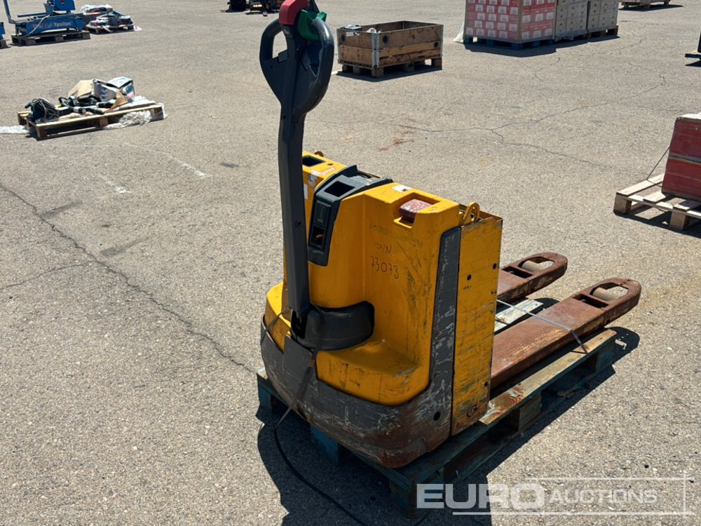 Jungheinrich Electric Pallet Truck - משאית משטחים: תמונה 5 Jungheinrich Electric Pallet Truck - משאית משטחים: תמונה 5