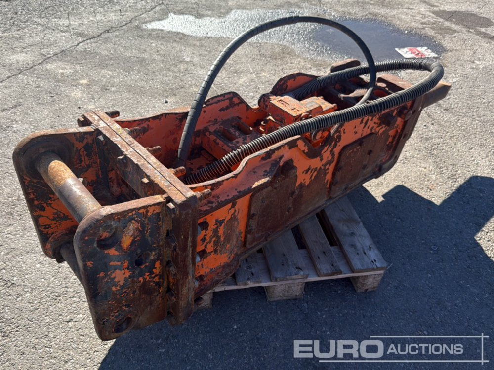 NPK Hydraulic Breaker to suit 7-10 Ton Excavator - פטיש הידרולי: תמונה 1 NPK Hydraulic Breaker to suit 7-10 Ton Excavator - פטיש הידרולי: תמונה 1