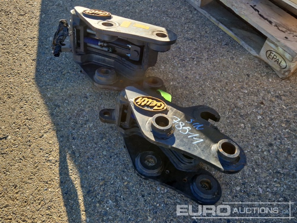 QC35/40H3LE Quick Coupler to Suit Kubota U35 (S/Ns 955929,959074) (2 of), QR40-1-69-NC Quick Coupler to Suit Kubota KX71 (S/N 1114430), QR30M1-5945 Quick Coupler to Suit CAT 301.5 (S/Ns 1120880), QR3 - ציוד בנייה: תמונה 1 QC35/40H3LE Quick Coupler to Suit Kubota U35 (S/Ns 955929,959074) (2 of), QR40-1-69-NC Quick Coupler to Suit Kubota KX71 (S/N 1114430), QR30M1-5945 Quick Coupler to Suit CAT 301.5 (S/Ns 1120880), QR3 - ציוד בנייה: תמונה 1