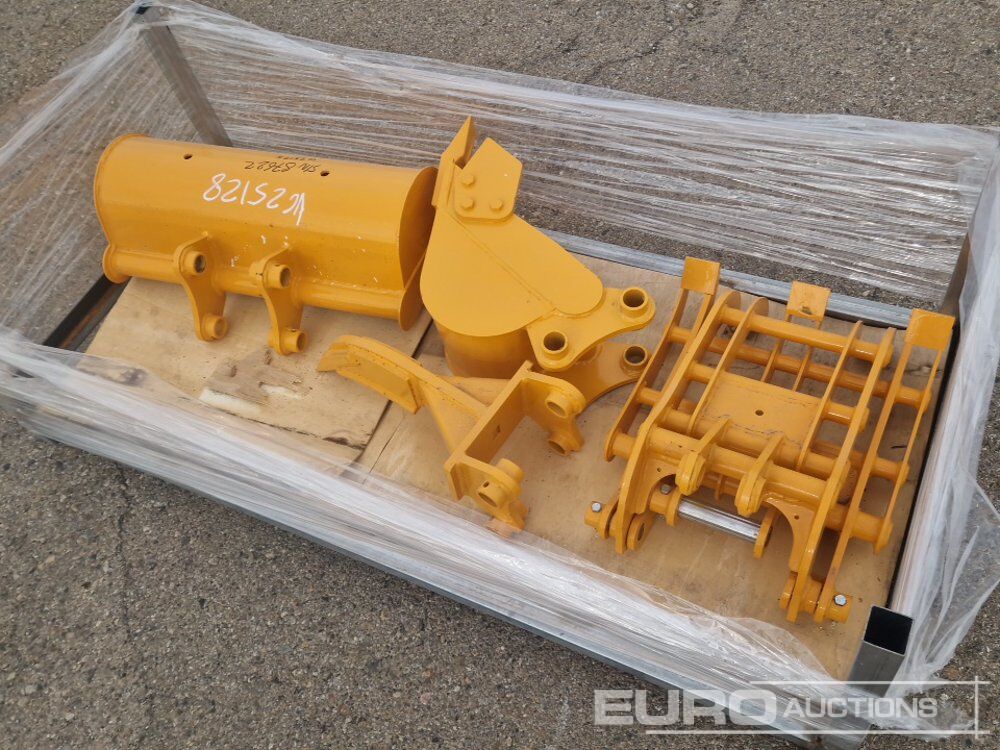 Set of Bucket, Ripper, Rake, Diggin Bucket - ציוד בנייה: תמונה 1 Set of Bucket, Ripper, Rake, Diggin Bucket - ציוד בנייה: תמונה 1
