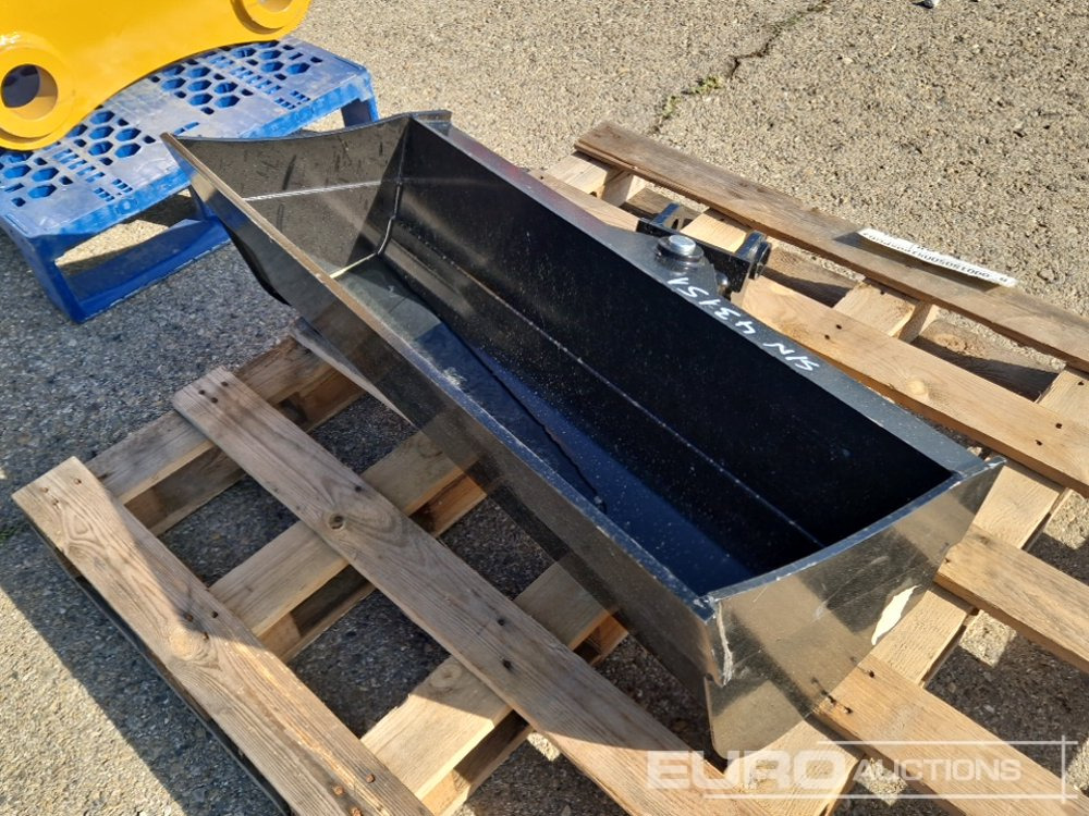 Unused 2025 Captok 32" Tilt Ditching Bucket to suit Mini Excavator / Cazo - דלי: תמונה 2 Unused 2025 Captok 32" Tilt Ditching Bucket to suit Mini Excavator / Cazo - דלי: תמונה 2