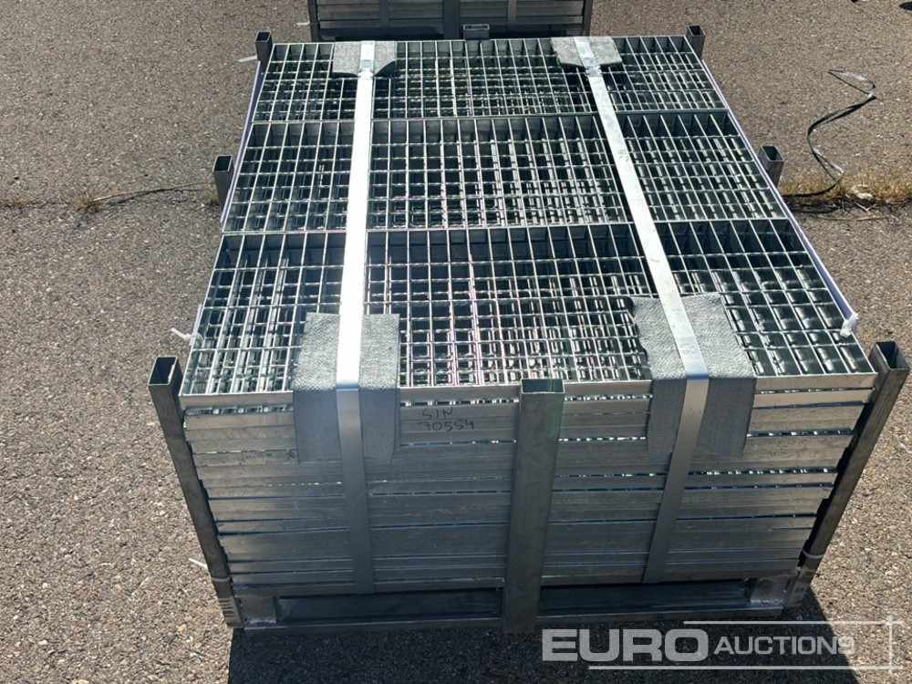 Unused 2025 KMY Industrial Hot-dip Galvanized Steel Grating L39.370*W15.748*H1.181", Designed To Allow Water Flow While Providing Safe, Stable Ground Coverage - ציוד בנייה: תמונה 4 Unused 2025 KMY Industrial Hot-dip Galvanized Steel Grating L39.370*W15.748*H1.181", Designed To Allow Water Flow While Providing Safe, Stable Ground Coverage - ציוד בנייה: תמונה 4