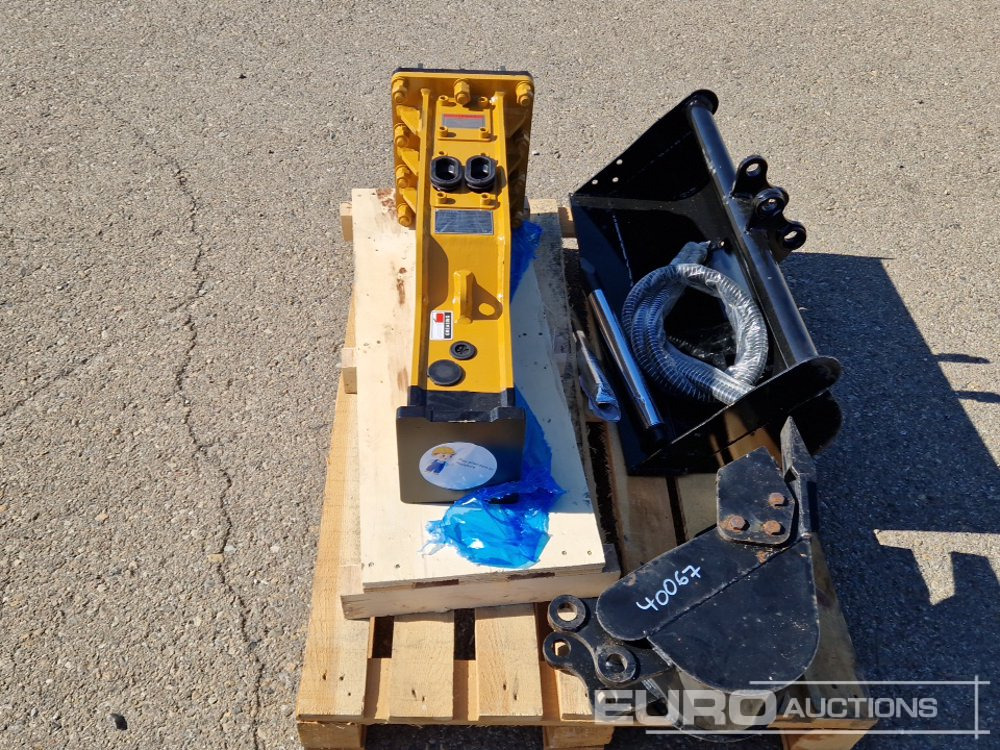 Unused Set of 30" Ditching, 8" Digging Bucket, Hydraulic Breaker to suit JPC Excavator / Conjunto Cazos de 800mm y 200mm y Martillo Solmek HM-150para Excavadora JPC - דלי: תמונה 4 Unused Set of 30" Ditching, 8" Digging Bucket, Hydraulic Breaker to suit JPC Excavator / Conjunto Cazos de 800mm y 200mm y Martillo Solmek HM-150para Excavadora JPC - דלי: תמונה 4