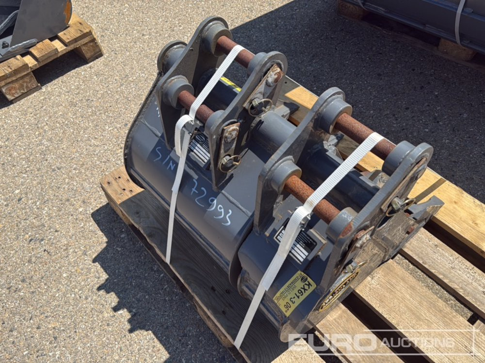 Unused Strickland 18", 6" Digging Buckets 30mm Pin to suit Mini Excavator - דלי: תמונה 4 Unused Strickland 18", 6" Digging Buckets 30mm Pin to suit Mini Excavator - דלי: תמונה 4