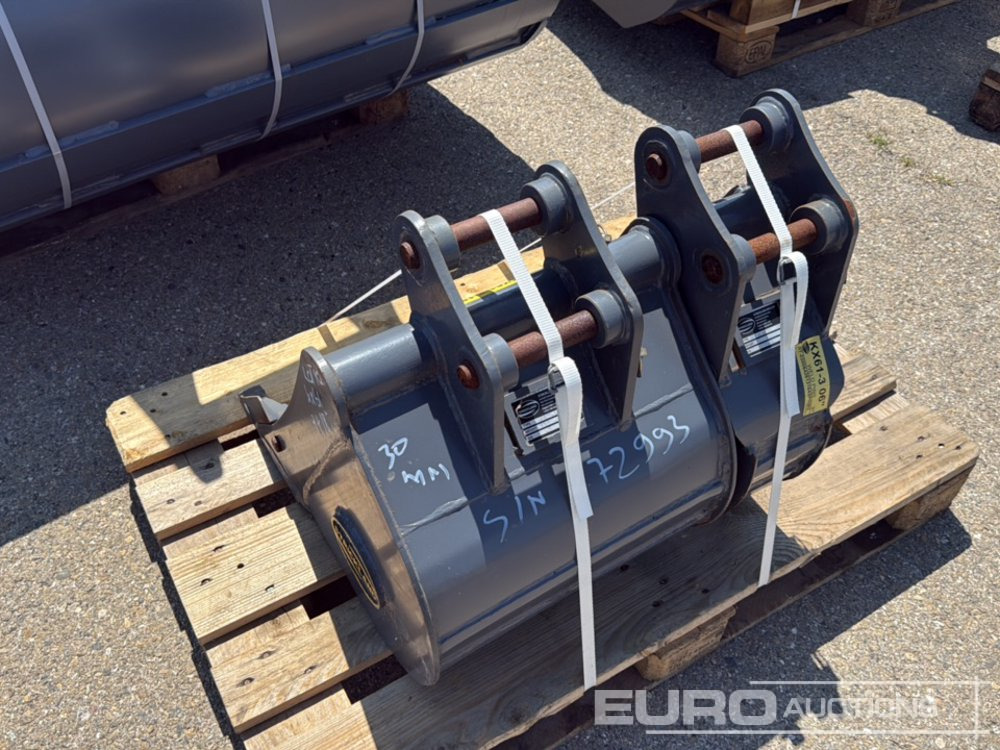 Unused Strickland 18", 6" Digging Buckets 30mm Pin to suit Mini Excavator - דלי: תמונה 3 Unused Strickland 18", 6" Digging Buckets 30mm Pin to suit Mini Excavator - דלי: תמונה 3