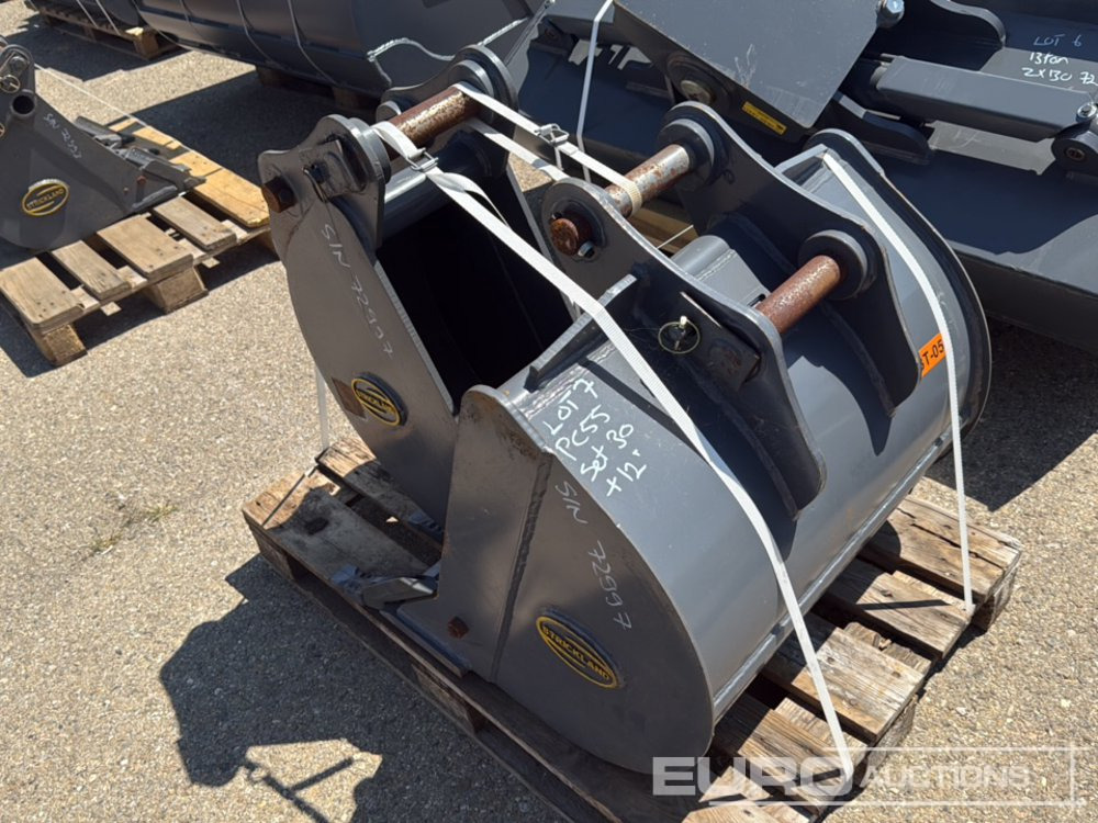 Unused Strickland 30", 12" Digging Buckets 45mm Pin to suit 6+ Ton Excavator - דלי: תמונה 4 Unused Strickland 30", 12" Digging Buckets 45mm Pin to suit 6+ Ton Excavator - דלי: תמונה 4
