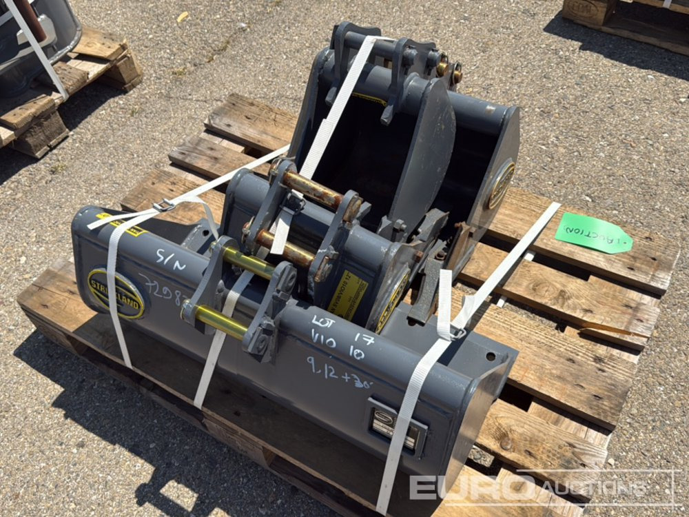 Unused Strickland 36" Ditching, 18", 12", 9" Digging Bucket 25mm Pin to suit Mini Excavator - דלי: תמונה 1 Unused Strickland 36" Ditching, 18", 12", 9" Digging Bucket 25mm Pin to suit Mini Excavator - דלי: תמונה 1